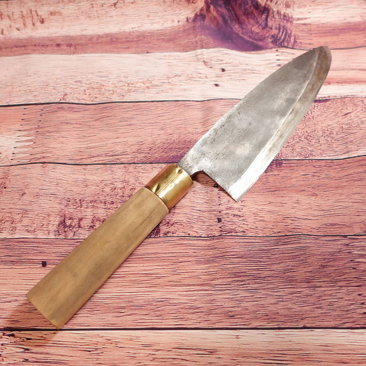 弘法 大出刃包丁 研ぎ済 黒打ち 重厚 片刃 和包丁 ハガネ 鋼 全長約410mm 刃渡り約235mm 刃幅約66mm 刃厚約12mm 重さ約580g