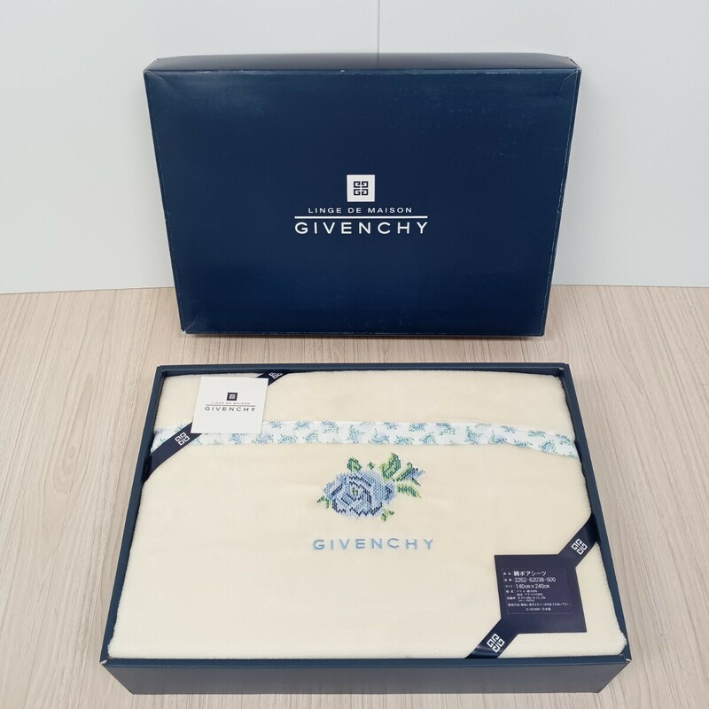 581 未使用 GIVENCHY ジバンシィ 綿100% 綿ボアシーツ シングル 140×240cm オフホワイト ロゴ刺繍入り シーツ 寝具 2262-62038-500 保管品