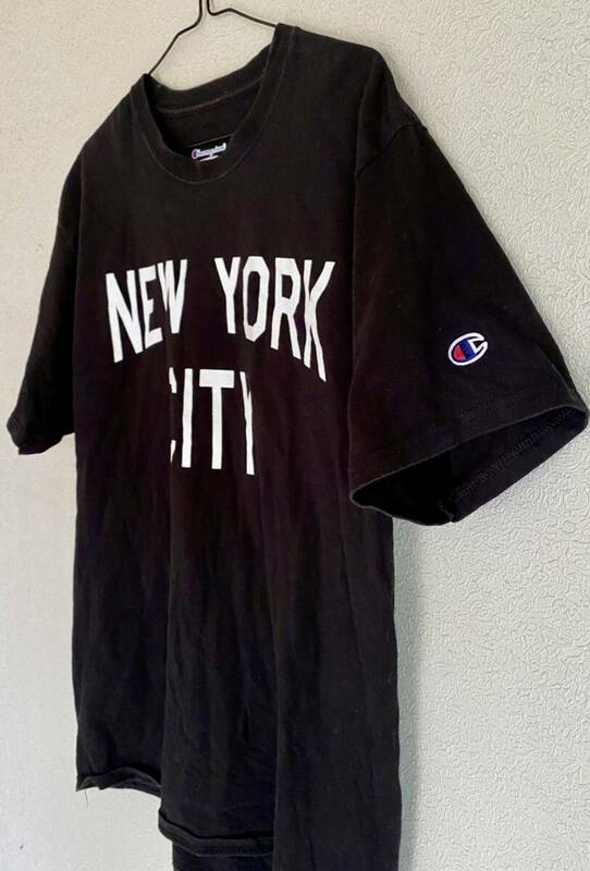 Champion チャンピオン NEW YORK Tシャツ ヘビーウェイト 黒 ブラック 染み込みプリント 英字プリント 古着 サイズL