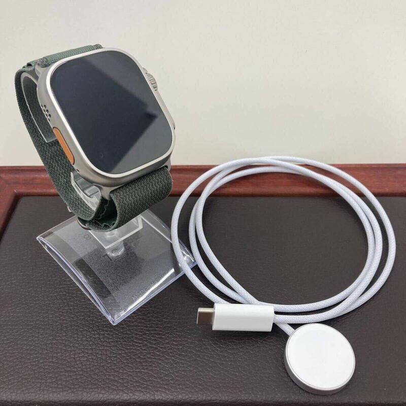 609 Apple Watch Ultra アップルウォッチ アップル　49mm ウルトラ　チタニウム　GPS LTE WR-100M DIVE-40M 本体