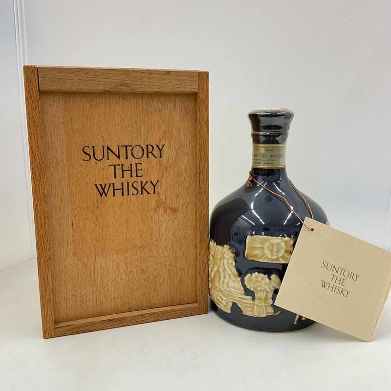 5132 ウイスキー サントリー SUNTORY THE WHISKY ザ　ウイスキー　有田焼ボトル　750ml 未開栓　木箱付き43% 重さ　約1.2kg