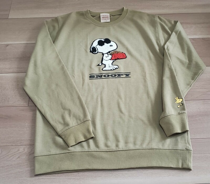 XL (2回着 OUTDOOR PRODUCTS スヌーピー 立体刺繍 スウェット 長袖 オリーブ ウッドストック 薄手トレーナー PEANUTS アウトドアプロダクツ