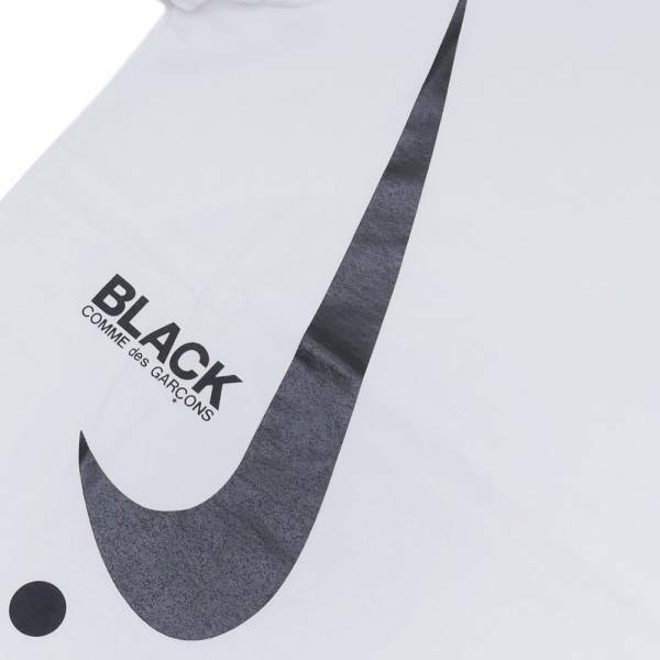 新品　送料無料　NIKE BLACK COMME des GARCONS Tシャツ XLギャルソン ナイキ