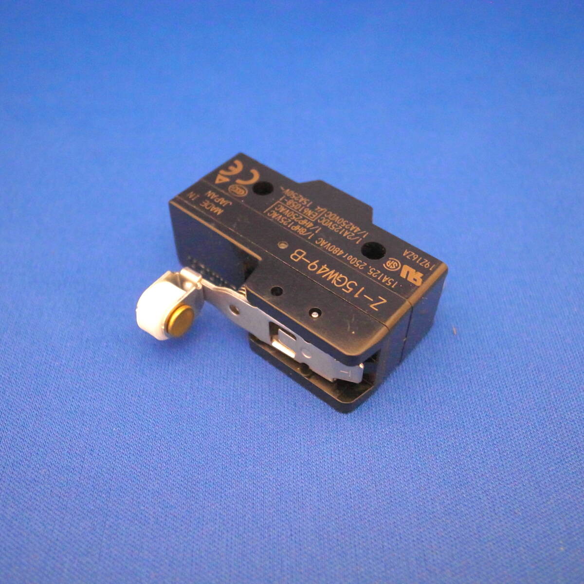 オムロン マイクロスイッチ Z-15GW49-B 未使用品