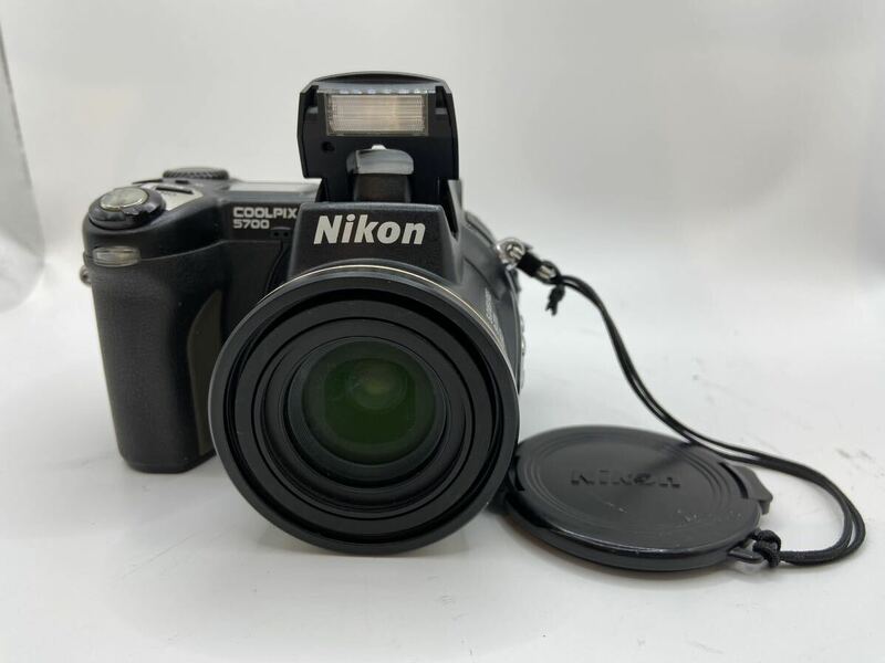 Nikon COOLPIX 5700 カメラ コンパクト