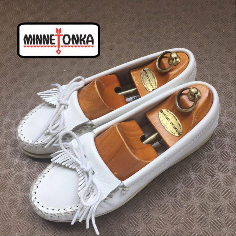 ★【 MINNETONKA 】★キルティー レザーモカシンシューズ★サイズ8