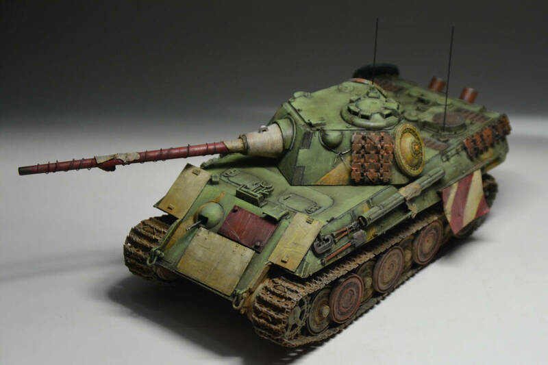 【塗装済み完成品】Panther Ausf.F (1/35) Sd.Kfz.171 / mit Gummigedmpften Stahllaufrollen