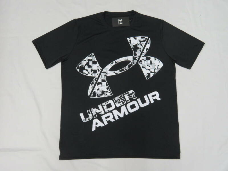 071　アンダーアーマー　UAテック XLロゴ ショートスリーブTシャツ　黒（M）