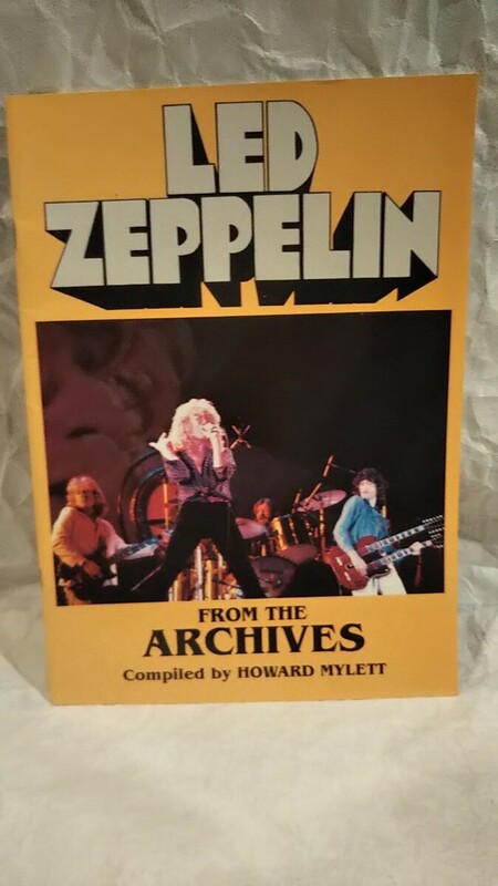 《洋書》［LED ZEPPELIN from the ARCHIVES］レッドツェッペリン 1979年 ツアーパンフレット？