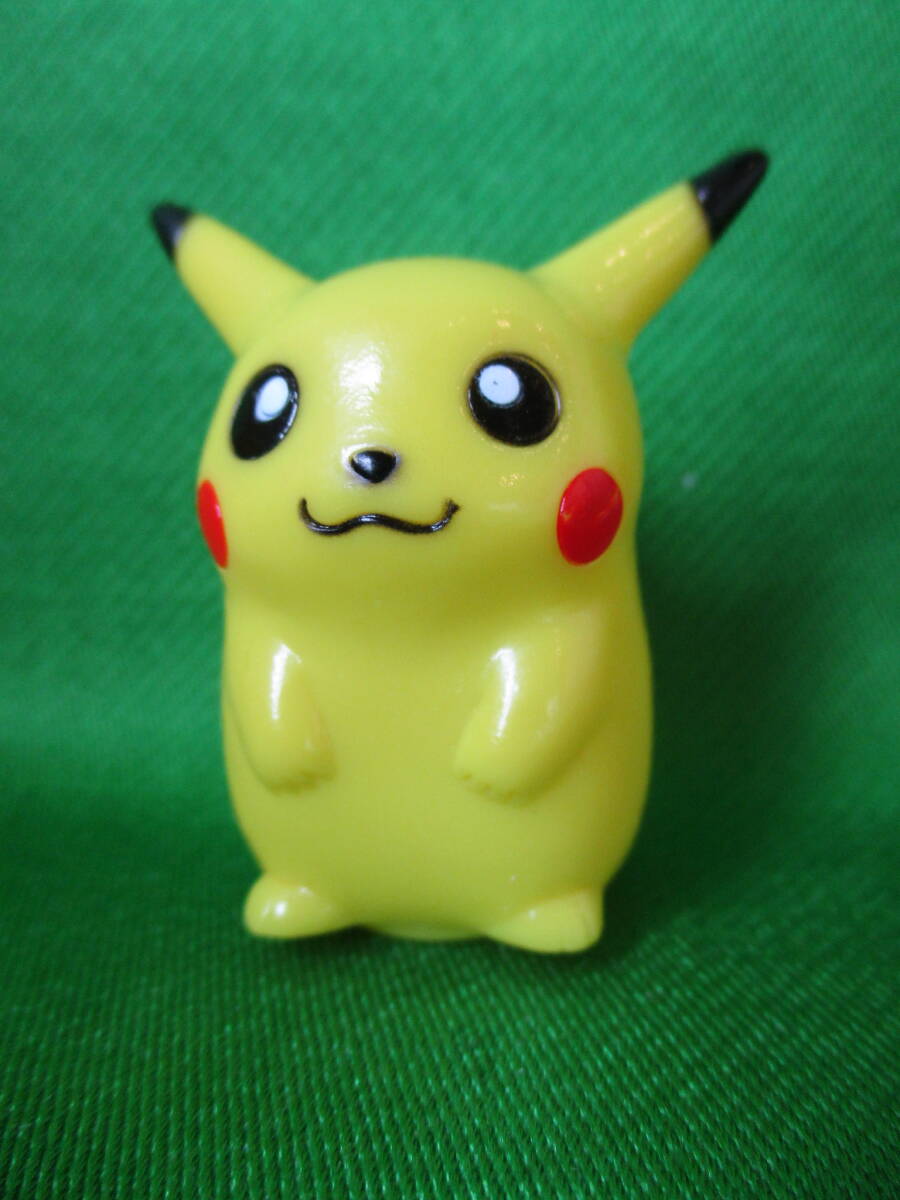 ■ポ‐⑰ ポケモン【ピカチュウ/すくい人形】ソフビ フィギュア お人形 マスコット
