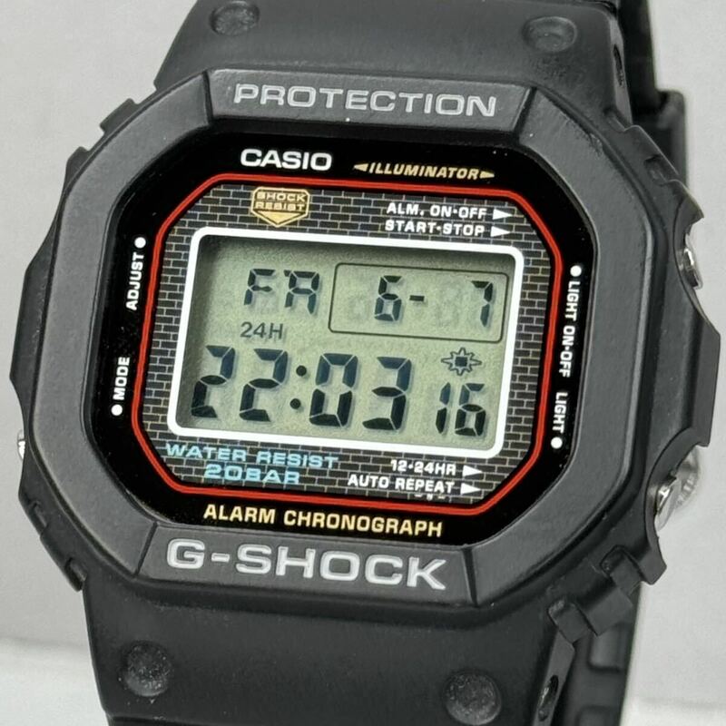 美品 CASIO G-SHOCK DW-5000-1JF 初代DW-5000C 復刻モデル メタルケース スクリューバック ブラック シルバー スクウェア 