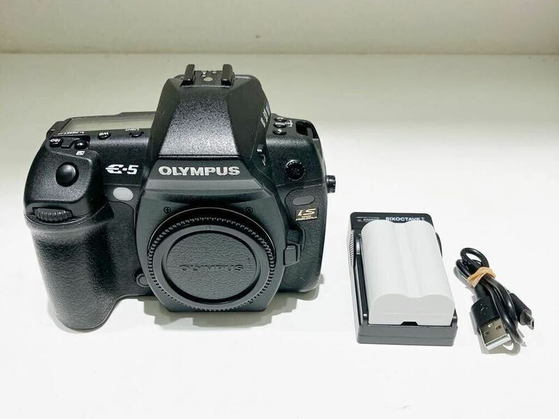 ジャンク 動作未確認 デジタル一眼レフカメラ ボディ olympus E-5 バッテリー バッテリー充電器付き