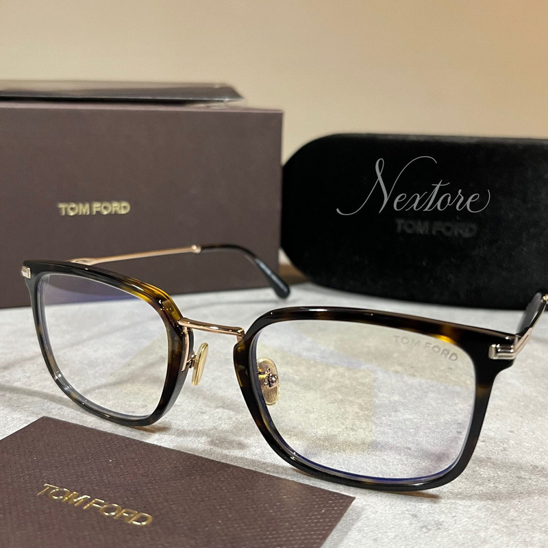 正規品 新品 トムフォード TF5747 052 メガネ サングラス 眼鏡 アイウェア TOM FORD