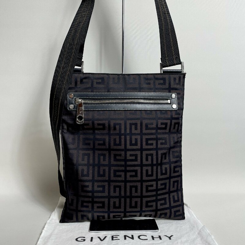 2405-97-1｜極美品｜GIVENCHY ジバンシィ ショルダーバッグ ナイロン レザー ダークブラウン 4Gロゴ 総柄 保存袋付き