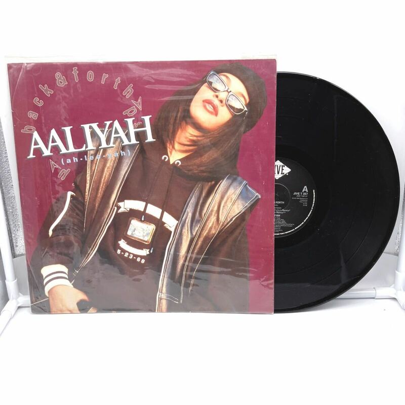 AALIYAH/BACK&FORTH/R.Kelly/LP Version/Mr.Lee&R.Kelly‘s Remix/JIVE T 357/LP/レコード/12インチ/中古品/現状品/ジャンク/21