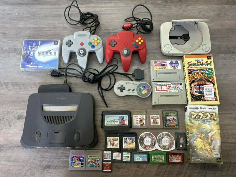 任天堂 ゲーム機　ソフト纏め　64 ファミコン　コントローラー DSソフト　スーパーファミコン　マーヴェラス　ファイナルファンタジー　等