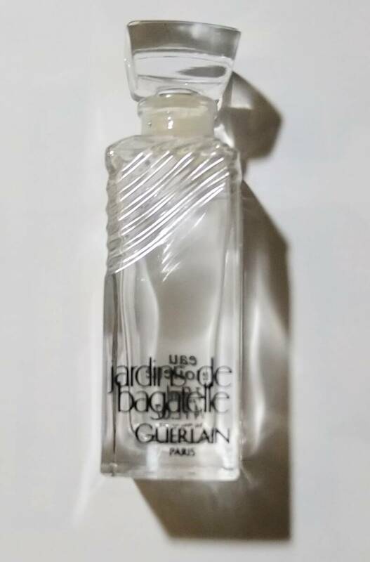 ゲランGUERLAIN■香水瓶 EAU DE TOILETTE オードトワレ JARDINS DE BAGATELLE ジャルダン　バガテール 5ml　空き瓶 昭和 ミニサイズ