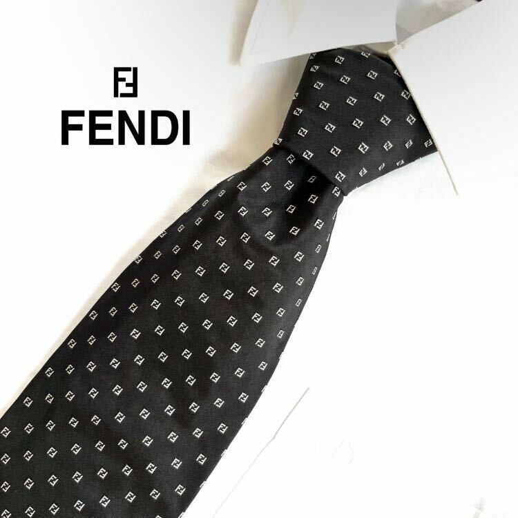 美品 FENDI フェンディ ネクタイ シルク 絹 100% ドット柄 黒 ブラック ビジネス カジュアル フォーマル ブランドネクタイ 紳士 イタリア製