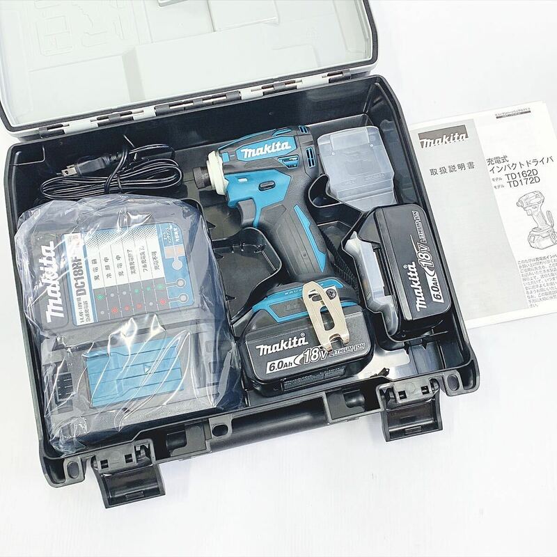 未使用品 makita マキタ 充電式インパクトドライバ TD172DRGX 青 電動工具 18V バッテリー2点 充電器付き R店0506☆