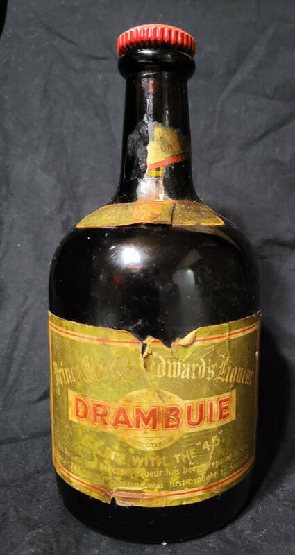DRAMBUIE　空き瓶　40～50年程前の物　　（2割程残あり。味の保証なし）