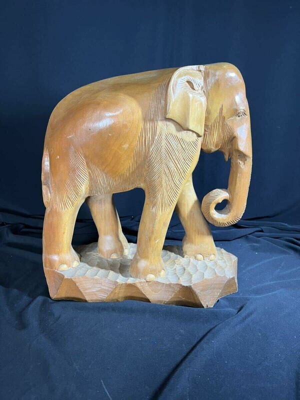 【Y】　ゾウの像　像　置物 オブジェ 木彫り インテリア 木製 象 木彫 彫刻 縁起物 