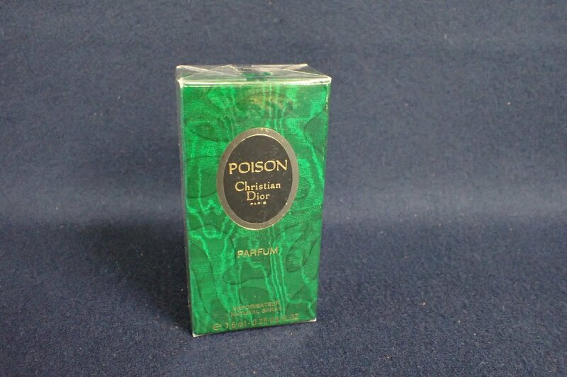 ★060680 POISON Christian Dior PARIS PARFUM NATURAL SPRAY クリスチャンディオール プワゾン 7.5ml ★