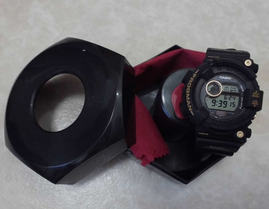 極美品！箱付き カシオ ジーショック DW-8200B-9A フロッグマン 黒金蛙 シリアル５７０〜 潜水蛙 ビンテージ CASIO G-SHOCK FROGMAN