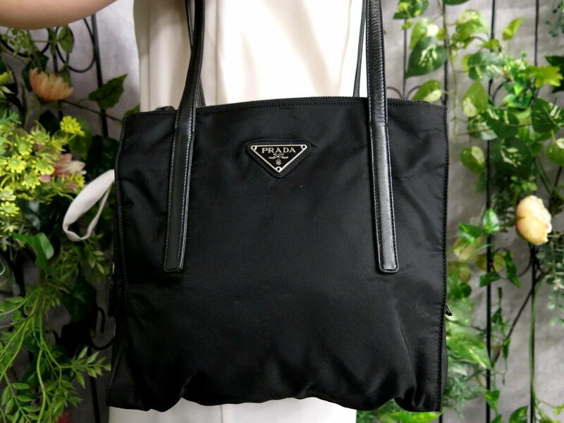 ●超美品●PRADA プラダ●三角ロゴプレート●ポコノ ナイロン ラム レザー 本革●トート ショルダー バッグ●黒●SV金具●かばん●Js47269