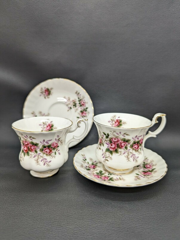 未使用 美品【ROYALALBERT BONE CHINA ラベンダーローズ カップ＆ソーサー 2客 セット 】ロイヤルアルバート 金彩 ブランド アンティーク