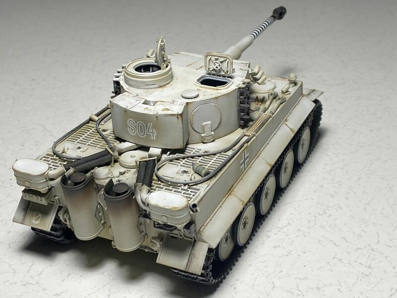 タミヤ ドイツ重戦車 タイガーI 初期 生産型 1/35冬季迷彩　完成品 
