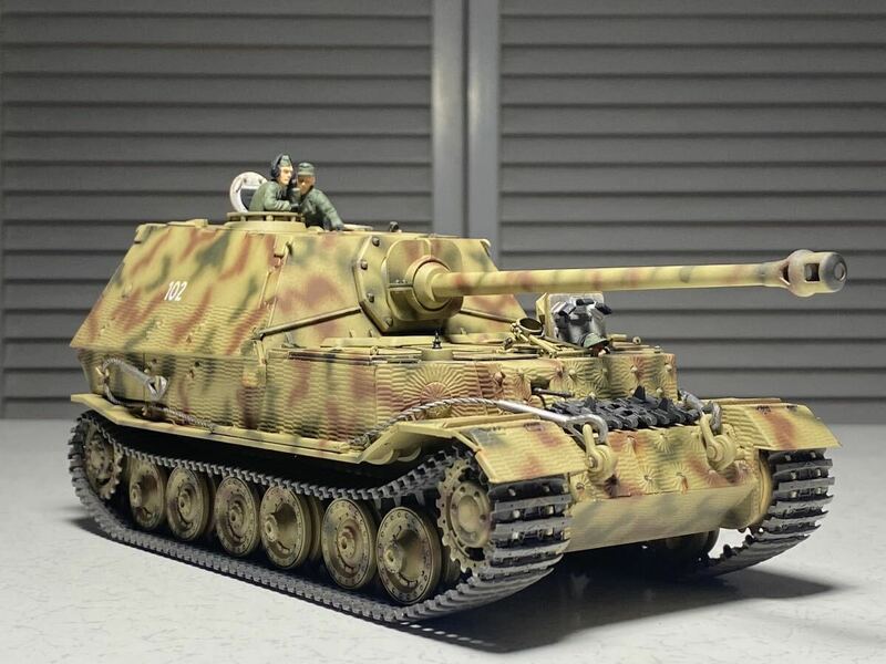 タミヤ　エレファント　重駆逐戦車エレファント1/35完成品 ドイツ軍エレファント　重駆逐戦車