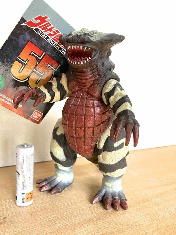 タグ付き　ダイゲルン　55　旧　ウルトラ怪獣　タグ　バンダイ　中古　検索　キングザウルス