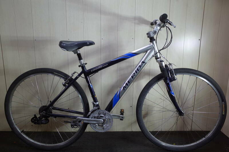 人気良品！メリダMERIDA CROAD 8200 700C アルミ 21速 460mm クロスバイク