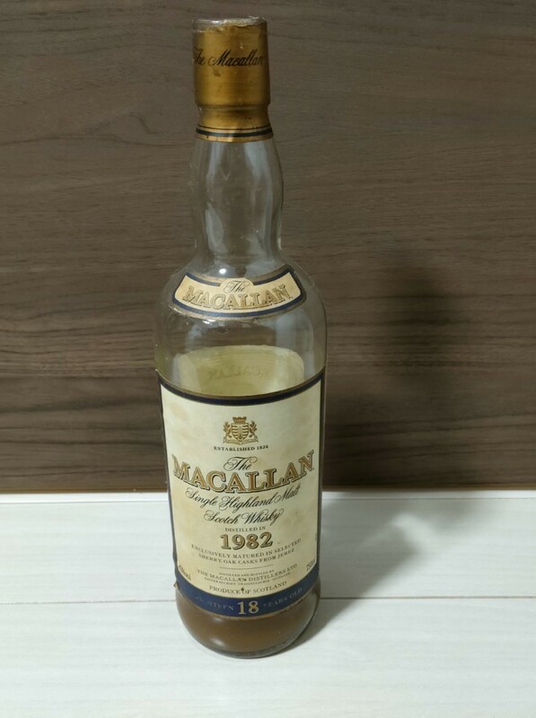 【訳あり】 マッカラン 18年 MACALLAN 1982年 旧ボトル オールドボトル アンティーク 飾り【開栓済】