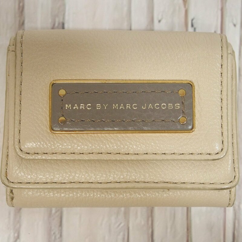 f002 Y2 マークバイマークジェイコブス MARC BY MARC JACOBS レディース 3つ折り財布 コンパクト レザー ベージュ系 宅急便コンパクト