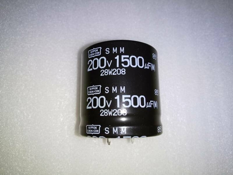 日本ケミコン　電解コンデンサー　200V　1500μF　基板端子　03