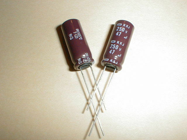 日本ケミコン　高性能・電解コンデンサー　250V　47μF　4個　02