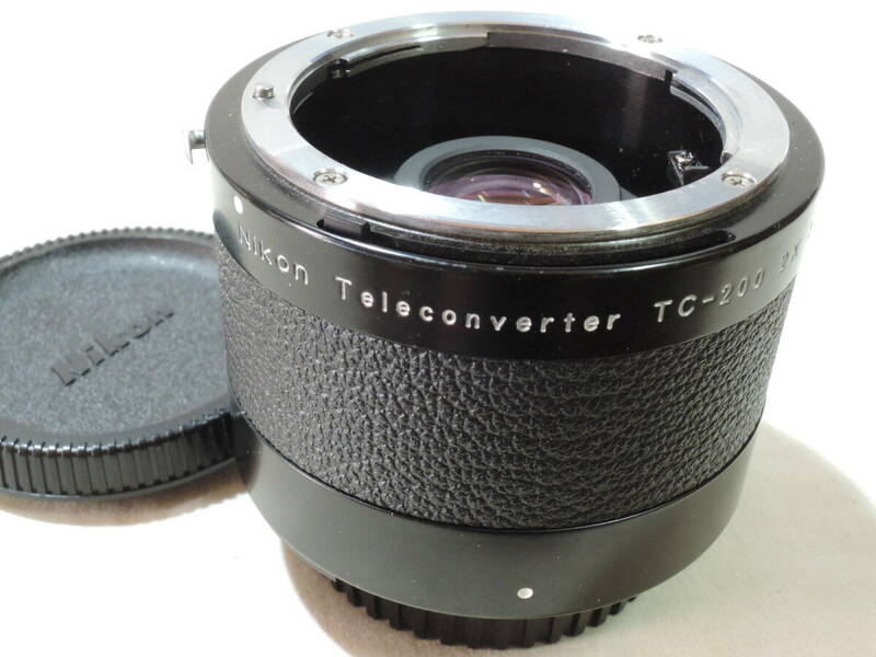 ニコン テレコンバーター／Nikon Teleconverter TC-200 2×　前後キャップ付