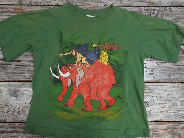 90年代 THE Disney STORE ディズニー ターザン　ビンテージTシャツ。