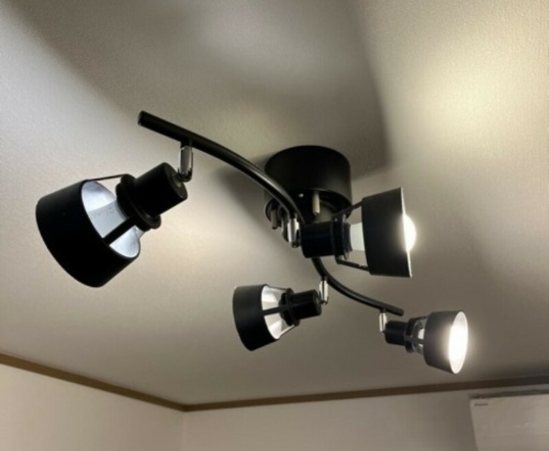 天井照明　照明器具シーリングライト 4灯 スポットライト LED電球付き 照明器具　ブラック　送料1800円