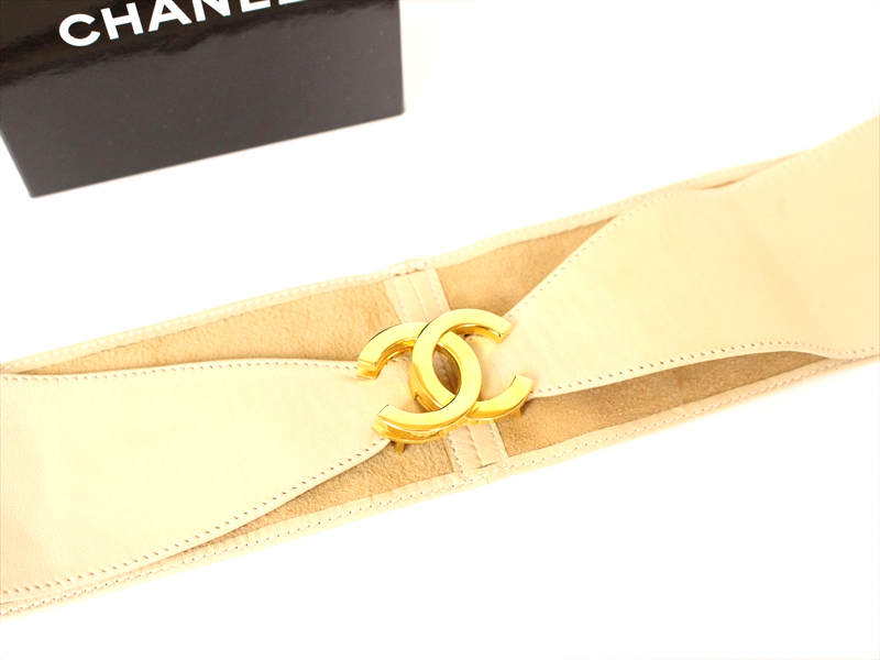 希少☆CHANEL【シャネル】ココマークバックル♪ラムレザーベルト☆65cm☆ロゴ☆ゴールド×ベージュ☆レア☆ヴィンテージ☆