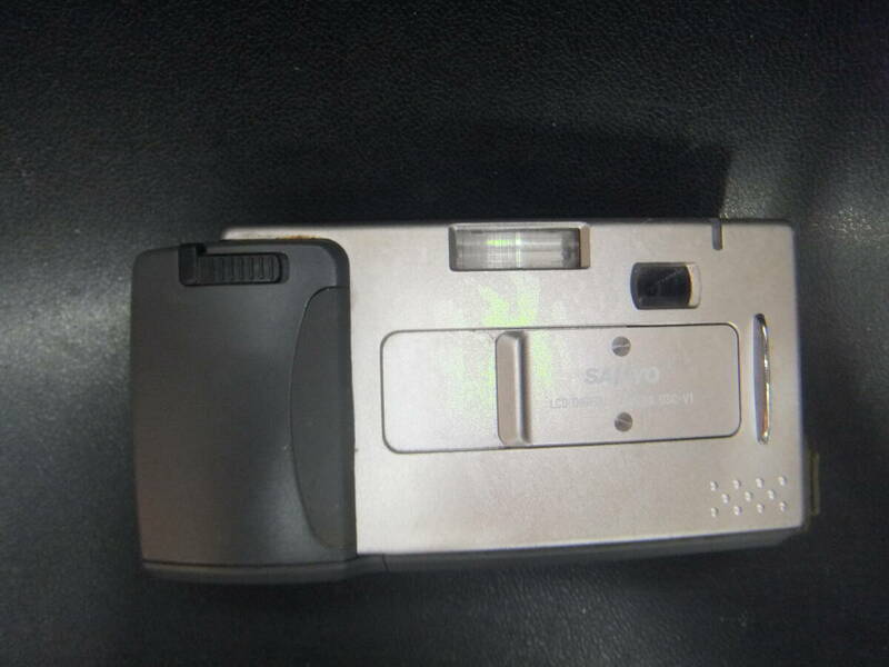 SANYO　デジタルスチルカメラ　DSC-V1
