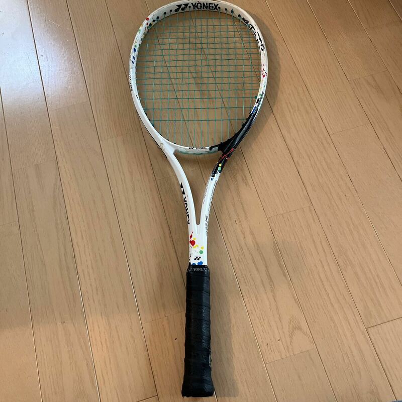 テニスラケット☆YONEX☆ソフトテニス☆後衛用☆used☆ジオブレイク☆約240g