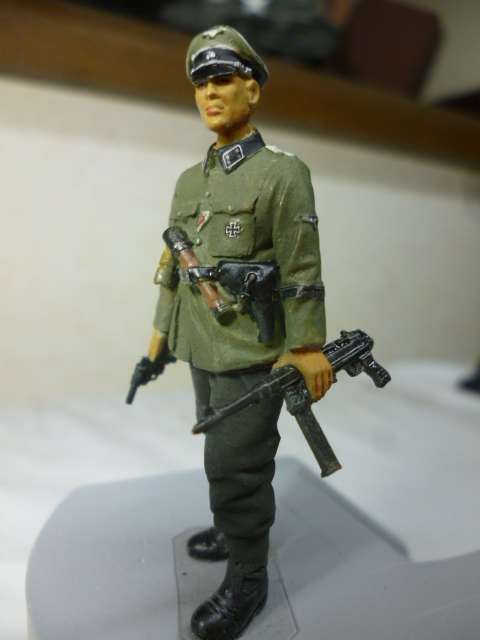 1／３５　ドイツSS将校！レジン完成品