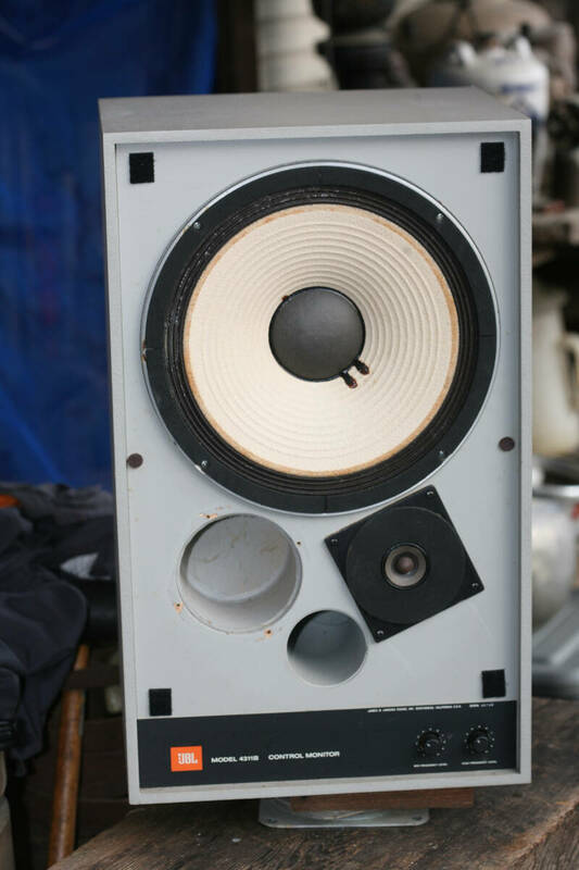 JBL 4311B 