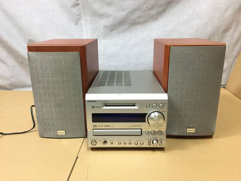 ONKYO　オンキョー 　ミニコンポ　FR-X7A,D-SX7A