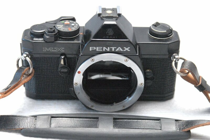 PENTAX ペンタックス 人気の高級一眼レフカメラ MX（黒）ボディ 希少・作動品ですが（腐食無し）