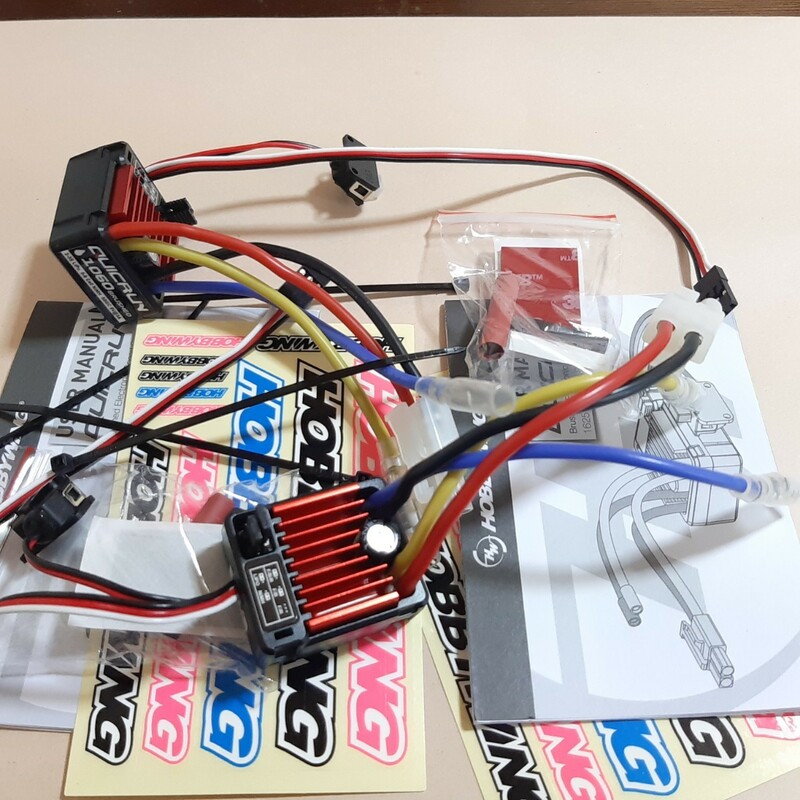 ●即決価格●送料無料●　④　２個　防水　防塵 QuicRUN-WP-1060-Brushed 60A ホビーウイング アンプ ESC　ラジコン YD-2 CR-01 クローラー