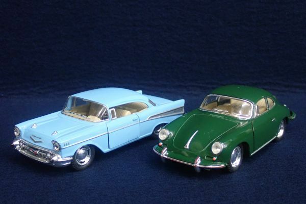 ▼ミニカー38 KiNSMART製 2台▼キンスマート/1957 Chevrolet Bel Air/シボレー・ベルエア/1/40/Porsche 356 B Carrera2/カレラ/1/32