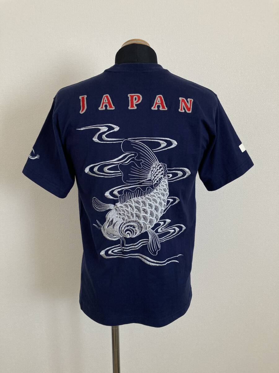 【arena】Tシャツ M 鯉刺繍 JAPANワッペン 希少 スカシャツ風 ネイビー 高品質 水泳 競泳 日本代表 応援 普段着など デサント製